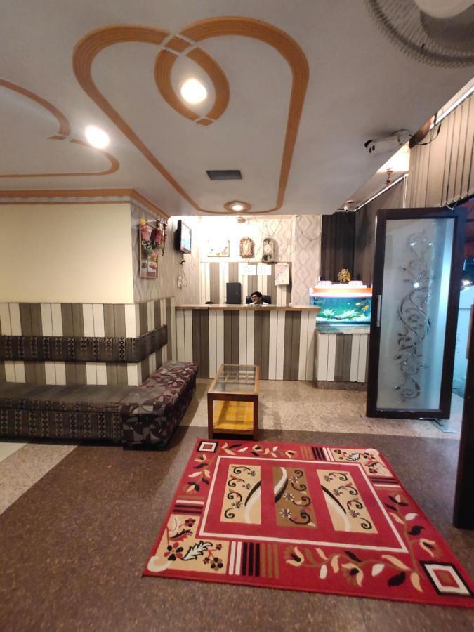Hotel Aman Palace Prayagraj Exterior foto